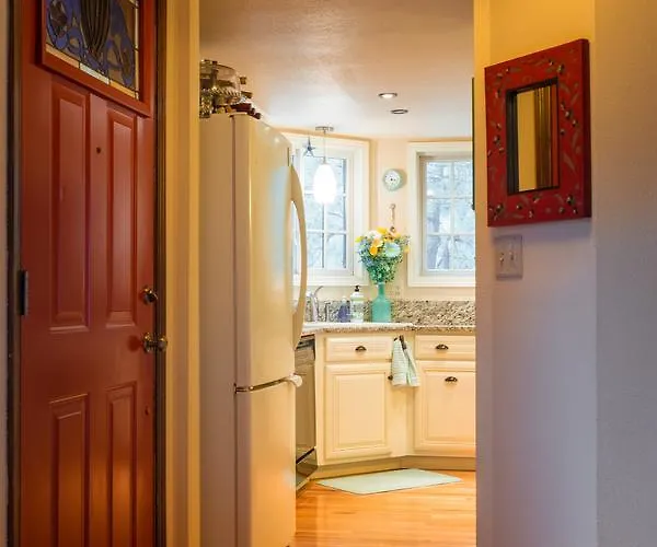 Bed & Breakfast Whispering Pines 4*