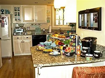 Whispering Pines 4*
